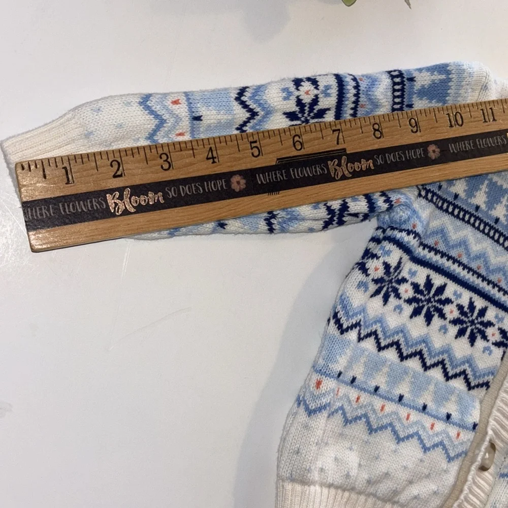 Gymboree intarsia snowflake